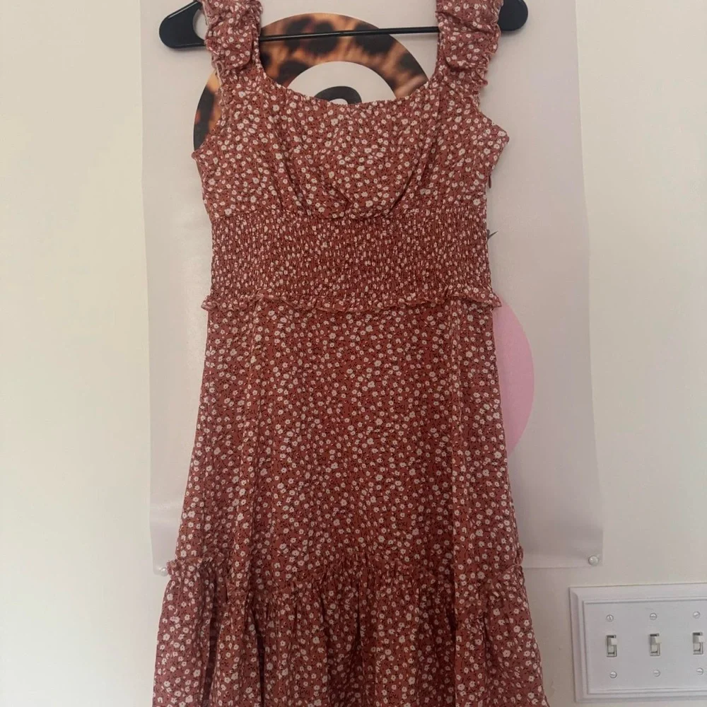 Floral Ruffle Dress - Picture 2 of 2